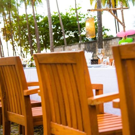 Villa Thalanena By The Beach Luaran gambar