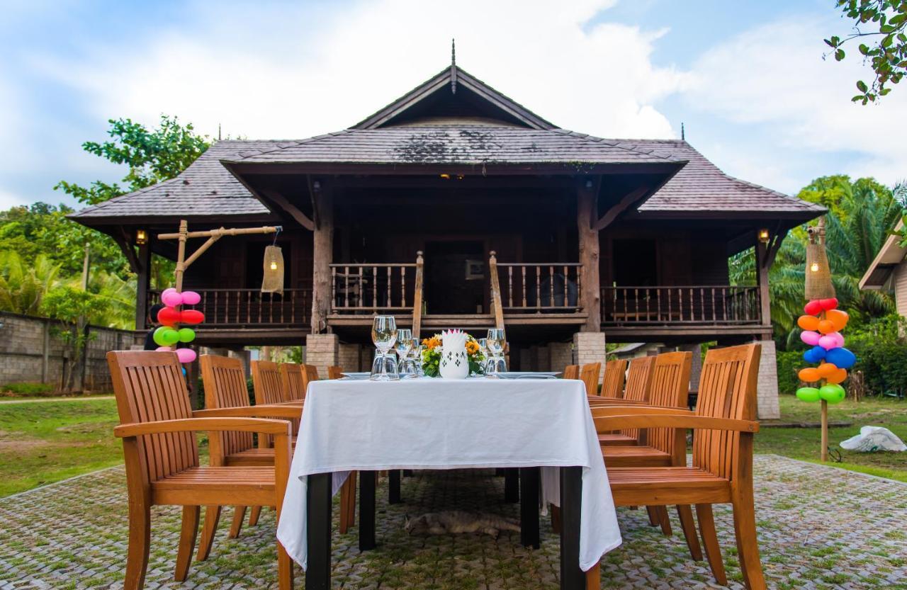 Villa Thalanena By The Beach Luaran gambar